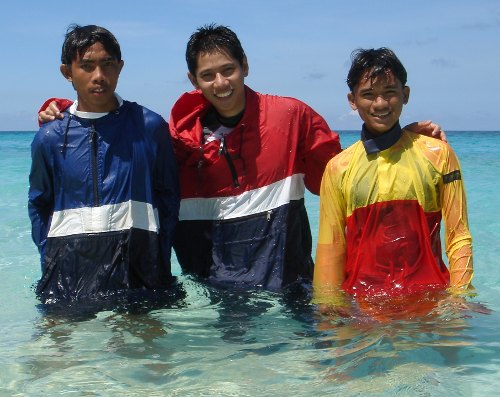 Click for next image image